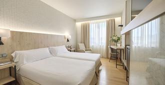 Hotel Albret - פאמפלונה - חדר שינה