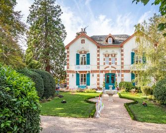 L'Oustal - Bourges - Building
