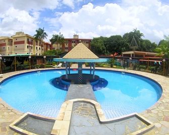 Hotel Riviera D Amazonia Belem Ananindeua - Ananindeua - Piscina