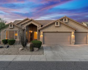 Desert Oasis by North Scottsdale - Cave Creek - Building