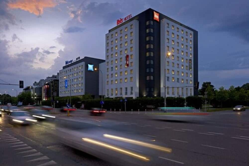 ibis budget Warszawa West Station - Varsovia - Edificio