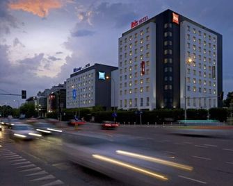 ibis budget Warszawa West Station - Varsovia - Edificio