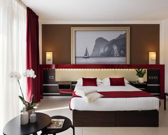 Kairos Garda Hotel - Castelnuovo del Garda