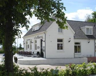 Hotel Brasserie Oud Maren - Maren-Kessel - Edificio