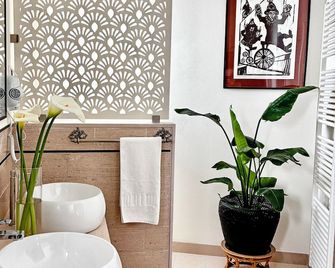 The Palm Tree House Alentejo Private swimming pool 6 suites Iconic Palm tree - Alvito