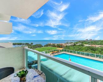 iCoconutGrove - Luxurious Vacation Rentals in Coconut Grove - Miami - Piscină