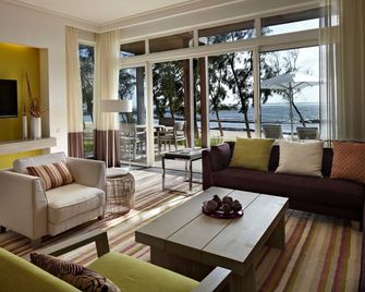 Long Beach Golf & Spa Resort - Belle Mare - Wohnzimmer