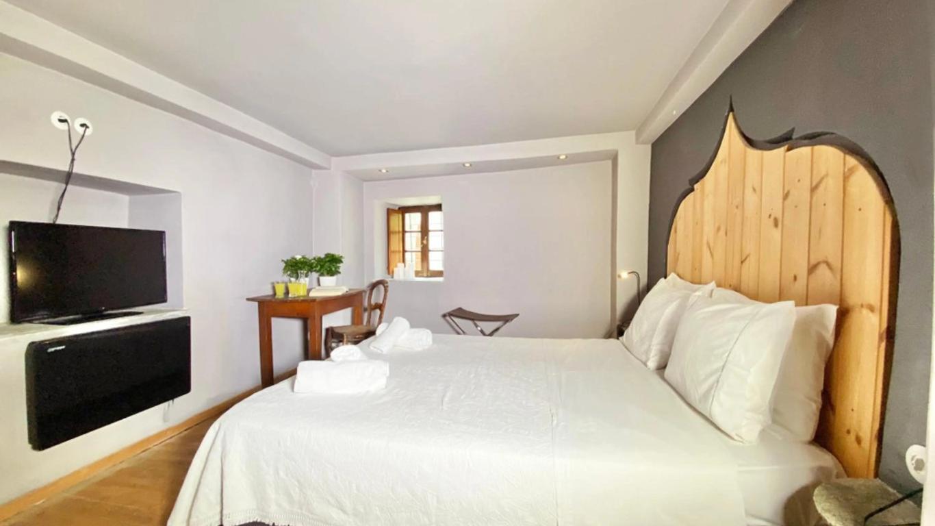 أركونتيكا كارامارليس