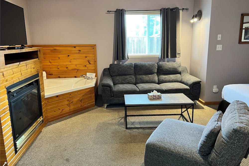 Saga Resort - Wasaga Beach - Living room