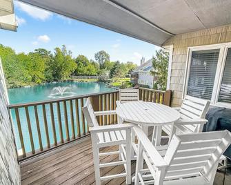 New! Kelleys Island Condo - Kelleys Island - Balcony