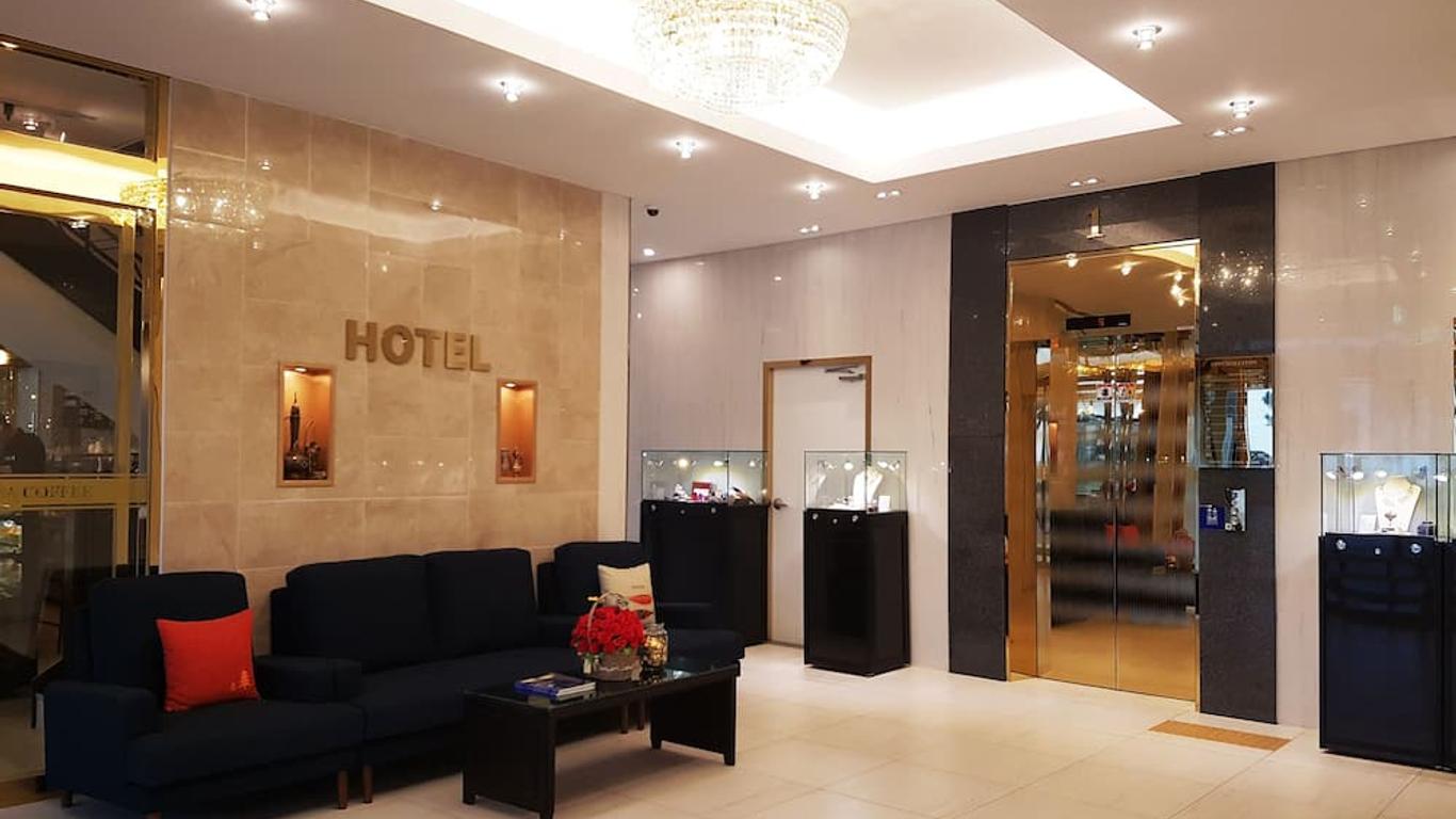 هوتل وويون فلورا