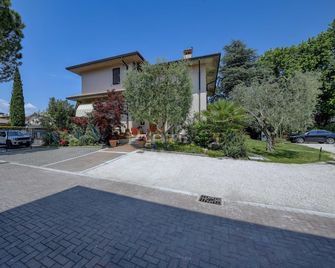 Appartamenti America - Sirmione