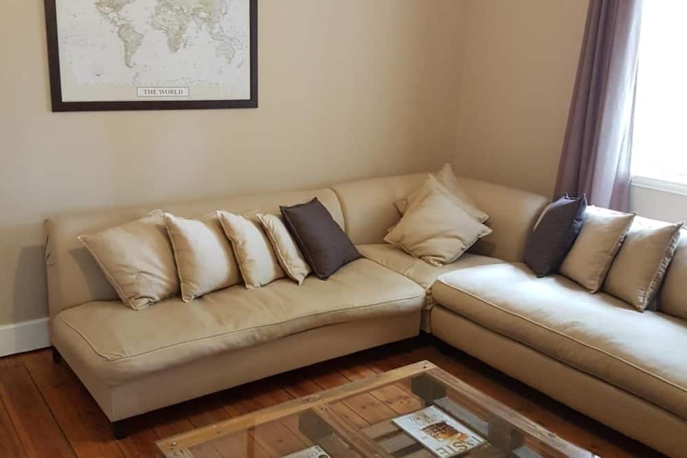 Oasis Shanti Backpackers - Oudtshoorn - Salon
