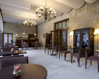 Hotel Pazo de Lestrove by Pousadas de Compostela - Padrón - Restaurant