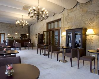 Hotel Pazo de Lestrove by Pousadas de Compostela - Padrón - Restaurant
