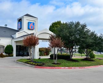 Motel 6 West Plano - Frisco, TX - Plano - Edificio