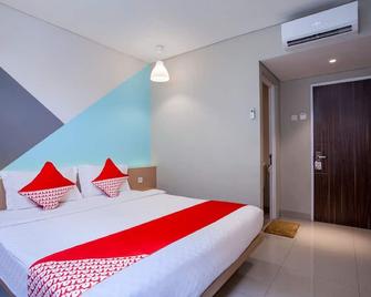 Super OYO Flagship 101 Apple Platinum - Jakarta - Bedroom