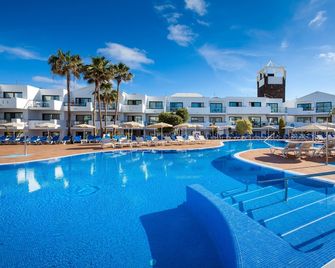 Be Live Experience Lanzarote Beach - Costa Teguise - Pool