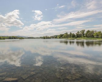 Simply Suite - Castle Douglas - Utomhus
