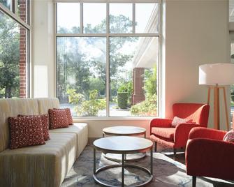 Hilton Garden Inn Tampa-East/Brandon - Tampa - Living room