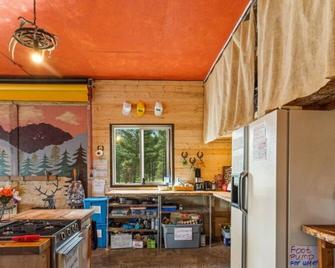 Pet-friendly and Peaceful Glamping Tent 'The Ranch Hand' + Hot Tub near Missoula - Greenough - Kitchen