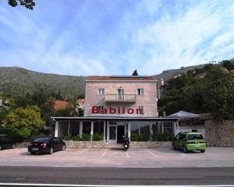 Villa Babilon - Zaton - Building