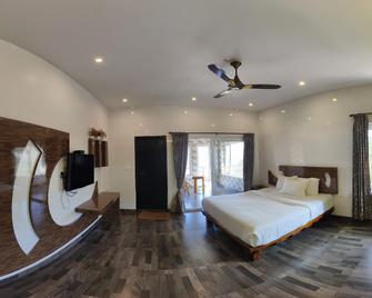 Paradise Peak Cottage - Kotagiri - Bedroom