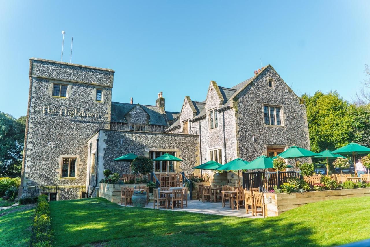 The Highdown Hotel thumbnail 3