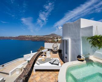 Epic View Suites - Akrotiri - Bazén