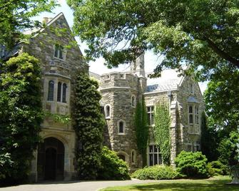 The Castle at Skylands Manor - Ringwood - Edificio