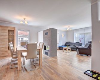 Haus Werder Wohnung 4 mit Gaskam - Zinnowitz - Comedor