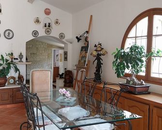 Domyv'Loup - Entrevaux - Comedor