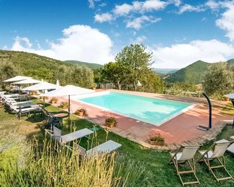 Tranquil Farmhouse in Umbria - Monte Santa Maria Tiberina - Piscina