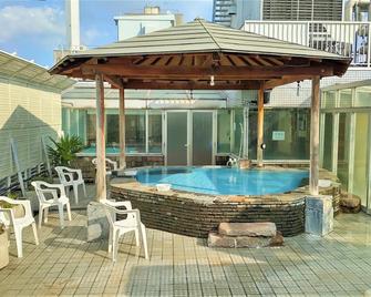 Ikebukuro Royal Hotel - Tóquio - Piscina