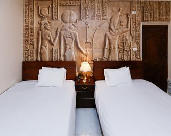 Giza Pyramids Inn - Gizeh - Schlafzimmer