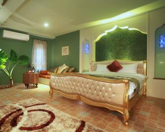 Sharjah B&B - Wujie Township - Bedroom