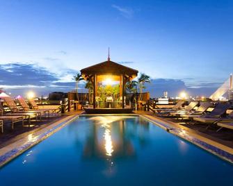 Violet Tower at Khaosan Palace - Bangkok - Pool