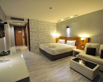 Tanzeno Hotel - Nong Khai - Slaapkamer