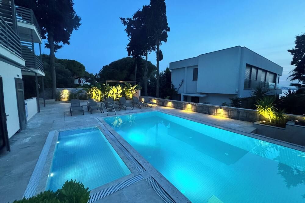 ليفون فيلا هوتل - سسمى - حوض السباحة