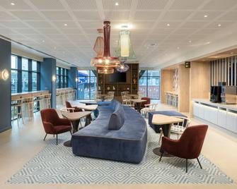 Hampton by Hilton Rochdale - Rochdale - Lounge