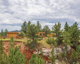 Sunrise Cabin at Highland Meadows - King Bed and Views - Hot Springs - Venkovní prostory