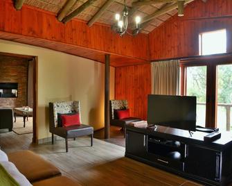 Shishangeni, By Bon Hotels - Komatipoort - Living room