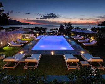 Baia Bianca Suites - Portoferraio - Pool