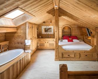 Apartment 5/6 people 50 meters from the slopes with outdoor sauna - Les Allues - Bedroom