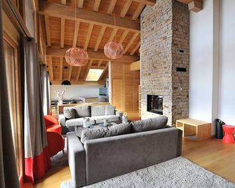 Résidence Les Cîmes - La Clusaz - Sala de estar