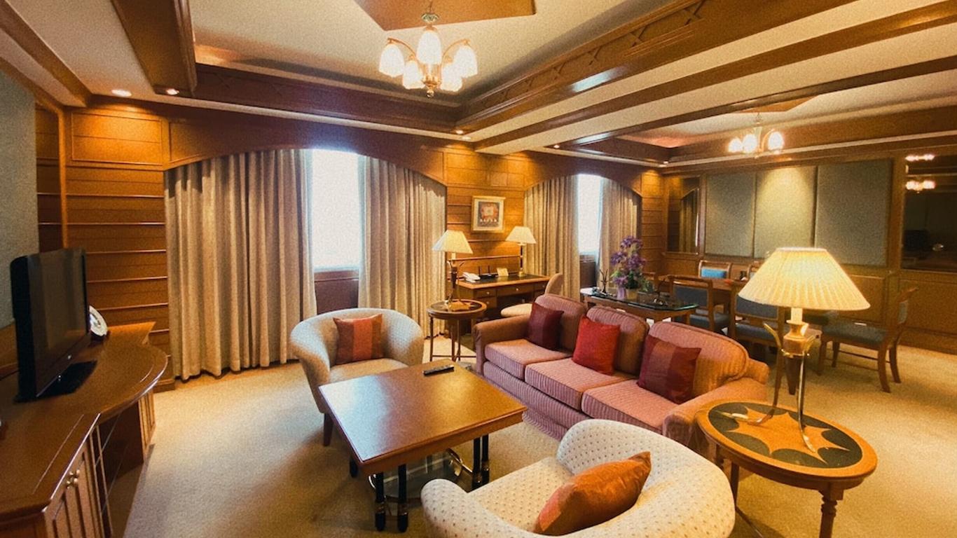 تشارون ثاني كونكاين هوتل