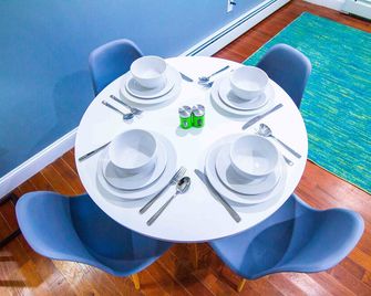✪Gorgeous 3BR✪ 5mins➜Trains ✪ Long Stays Discounts - Brooklyn - Restaurant