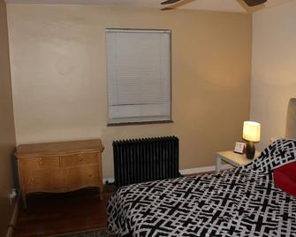 Private Cozy Get-A-Way #1 - Cincinnati - Habitació