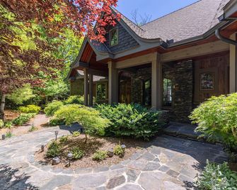 View House - Boone - Outdoors view