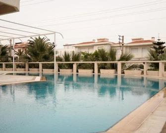 Lord Hotel - Cesme - Pool